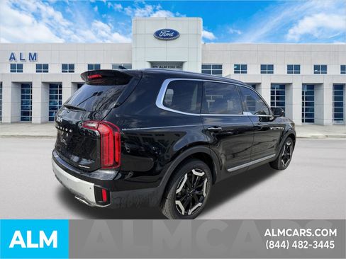 Used 2024 Kia Telluride S w/ S Sunroof Package image 5