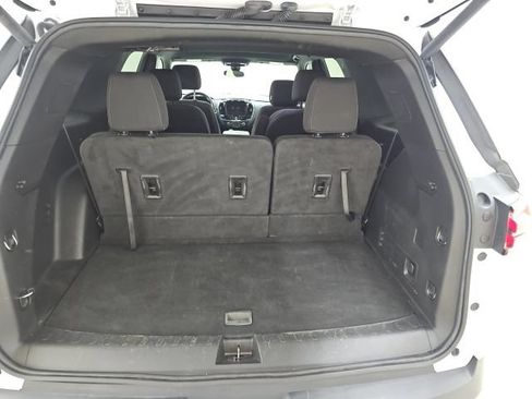 Used 2023 Chevrolet Traverse LT AWD/4WD image 21