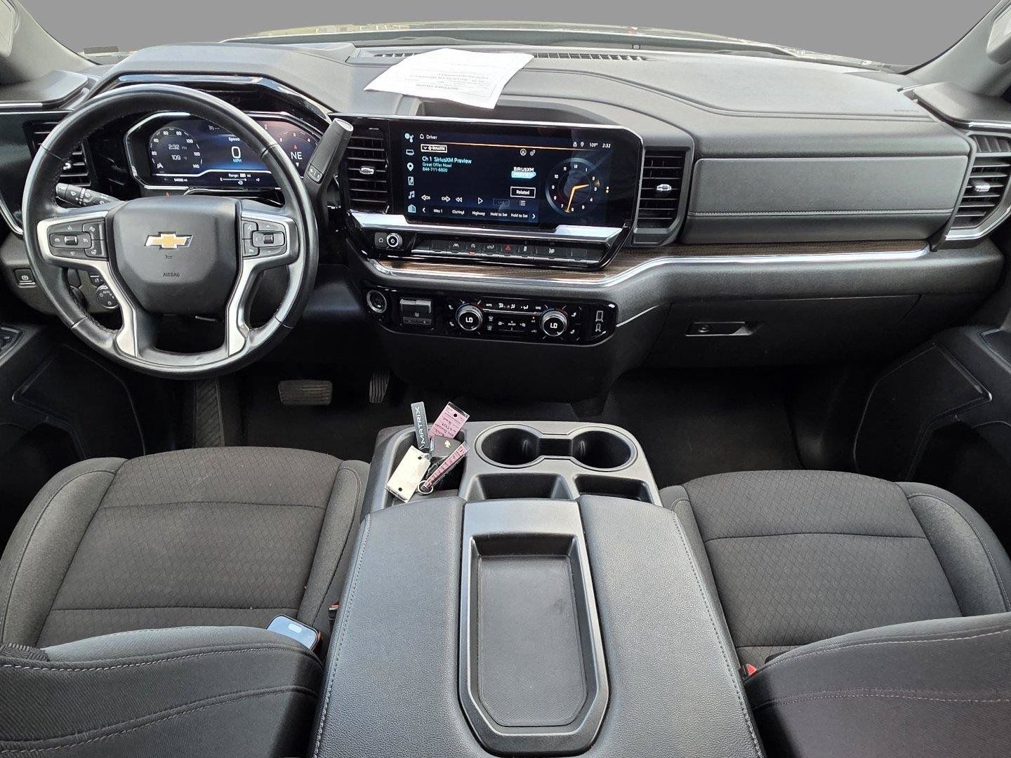 Used 2025 Chevrolet Silverado 1500 LT RWD image 9