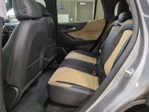 Used 2025 Chevrolet Equinox ACTIV w/ Safety and Technology Package AWD/4WD image 15