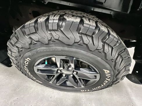 Certified 2024 Chevrolet Silverado 1500 LT image 32