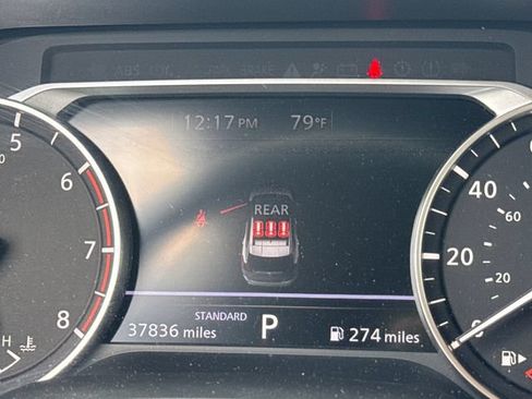 Used 2025 Nissan Rogue SV FWD image 18
