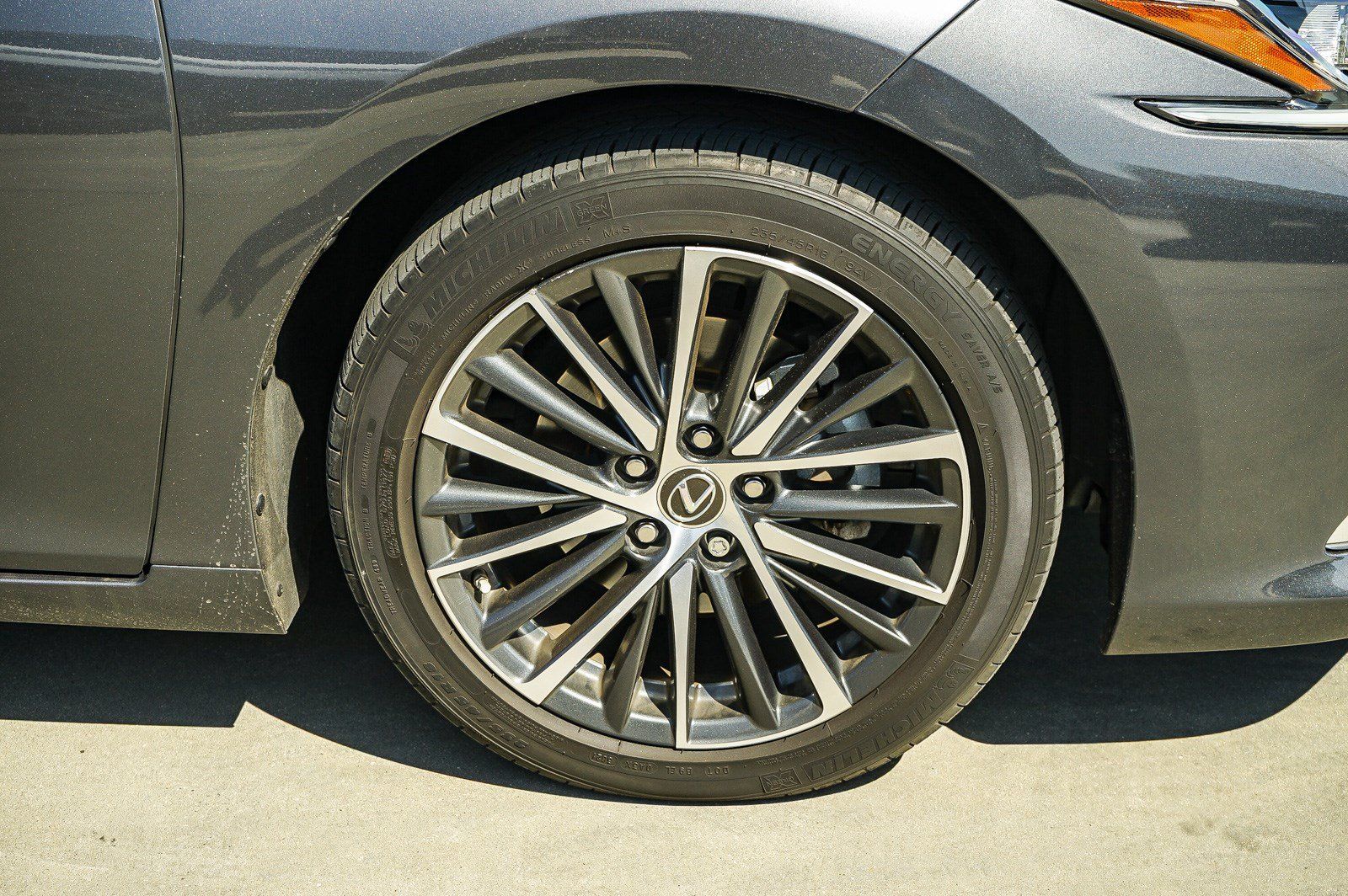 Used 2022 Lexus ES 300h w/ Premium Package FWD image 11