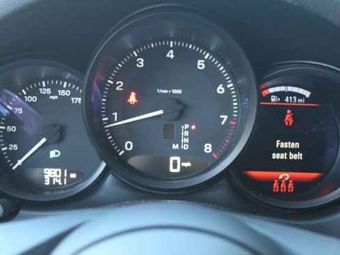 Certified 2025 Porsche Macan image 20