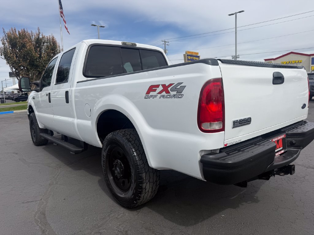 Used 2005 Ford F250 XLT AWD/4WD image 10