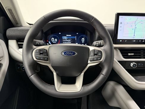 New 2025 Ford Explorer Active w/ Active Comfort Package image 21