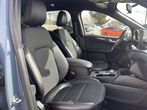 Used 2025 Ford Escape ST-Line w/ Tech Pack #1 image 18