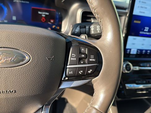 Used 2021 Ford Explorer Platinum w/ Equipment Group 601A image 19