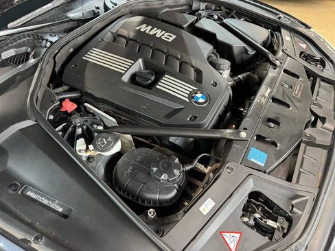 Used 2011 BMW 528i Sedan RWD image 36
