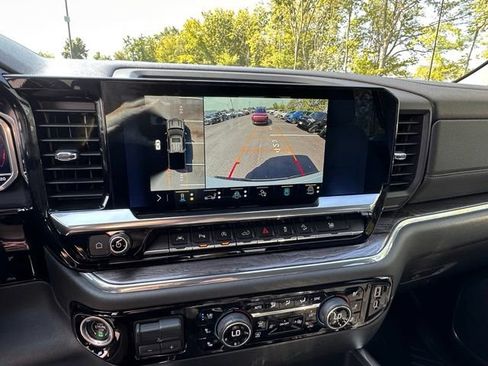 Used 2023 Chevrolet Silverado 1500 LTZ AWD/4WD image 29