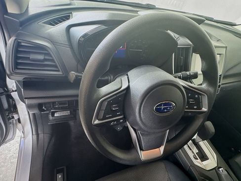 Used 2021 Subaru Crosstrek 2.0i image 11