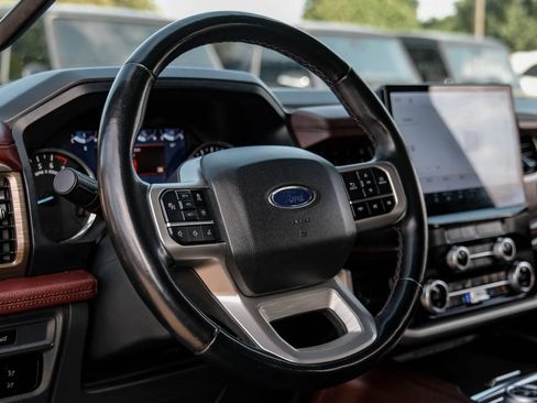 Used 2024 Ford Expedition Max Limited RWD image 15