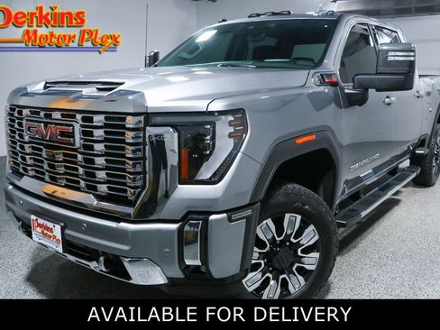 Used 2024 GMC Sierra 2500 Denali w/ Denali Reserve Package AWD/4WD image 1