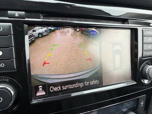 Used 2019 Nissan Rogue SL FWD image 26