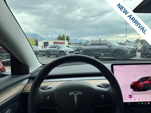 Used 2022 Tesla Model 3 Long Range AWD/4WD image 19