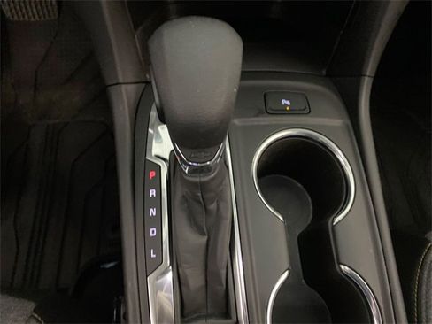 Used 2023 Chevrolet Equinox LT image 41