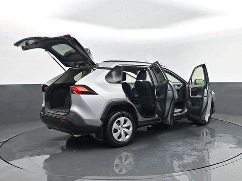 Used 2019 Toyota RAV4 LE w/ All Weather Liner Package image 31