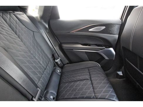 New 2027 Cadillac Lyriq Signature Sport w/ Nappa Leather Package AWD/4WD image 11