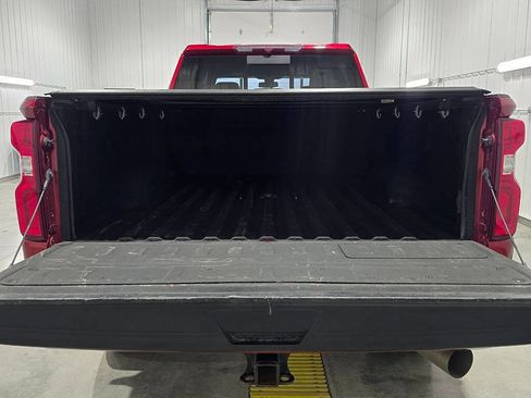 Used 2022 Chevrolet Silverado 2500 LTZ w/ LTZ Plus Package image 16