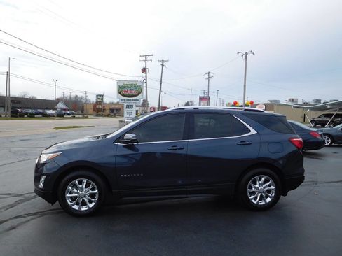Used 2018 Chevrolet Equinox LT w/ Sun & Infotainment Package image 11