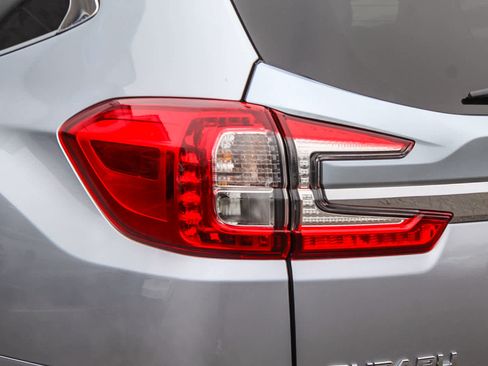 New 2025 Subaru Ascent Limited image 7