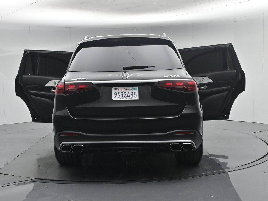 Used 2025 Mercedes-Benz GLS 63 AMG 4MATIC image 29