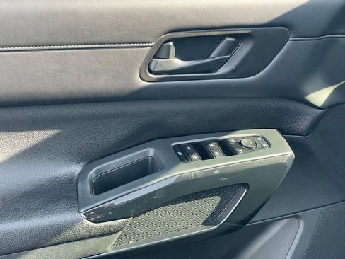 Certified 2024 Nissan Pathfinder SV image 13