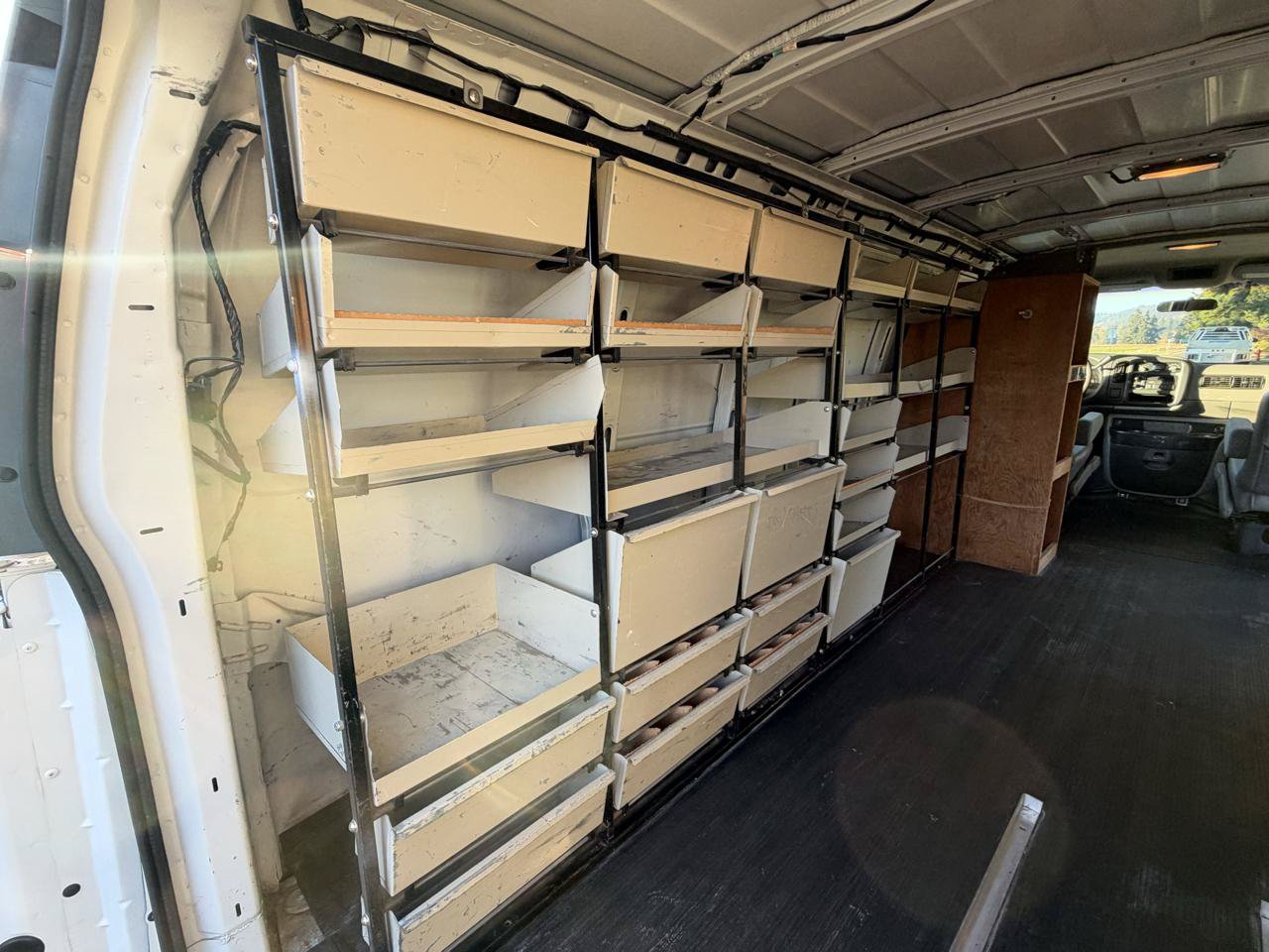 Used 1998 Chevrolet Express 3500 Extended w/ Convenience Pkg RWD image 19