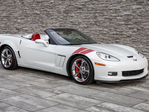 Used 2012 Chevrolet Corvette Grand Sport w/ 3LT Preferred Equipment Group image 11