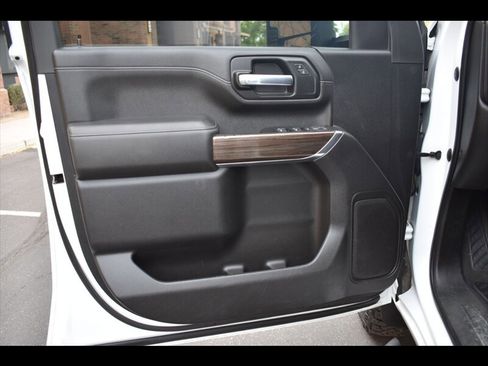 Used 2023 Chevrolet Silverado 2500 LT w/ Convenience Package image 17