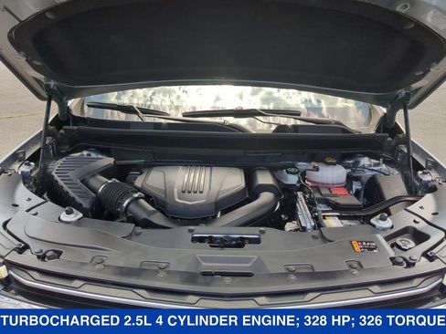 Used 2025 Chevrolet Traverse LT AWD/4WD image 24