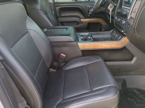 Used 2017 Chevrolet Silverado 1500 LTZ w/ Sport Package AWD/4WD image 41