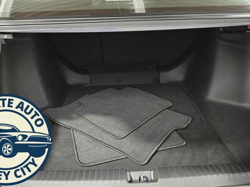 Used 2023 Honda Accord EX-L image 32