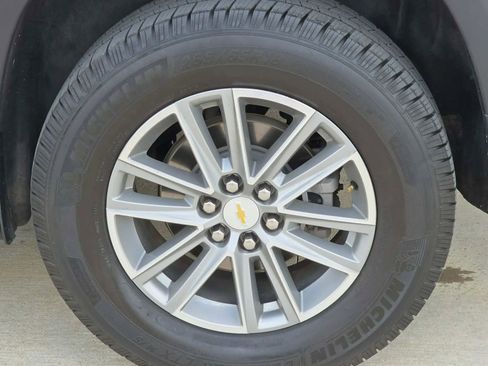 Used 2022 Chevrolet Traverse LT AWD/4WD image 34