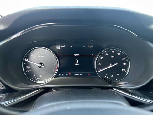 Used 2023 Buick Envision Essence AWD/4WD image 12