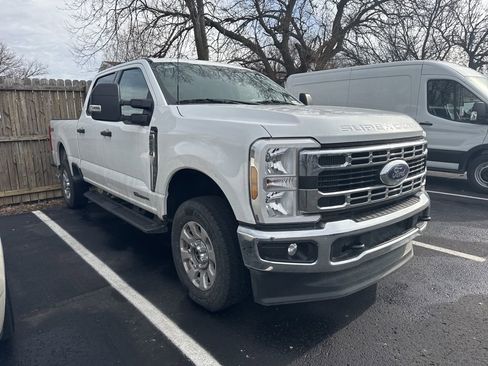 Used 2024 Ford F250 XLT image 1