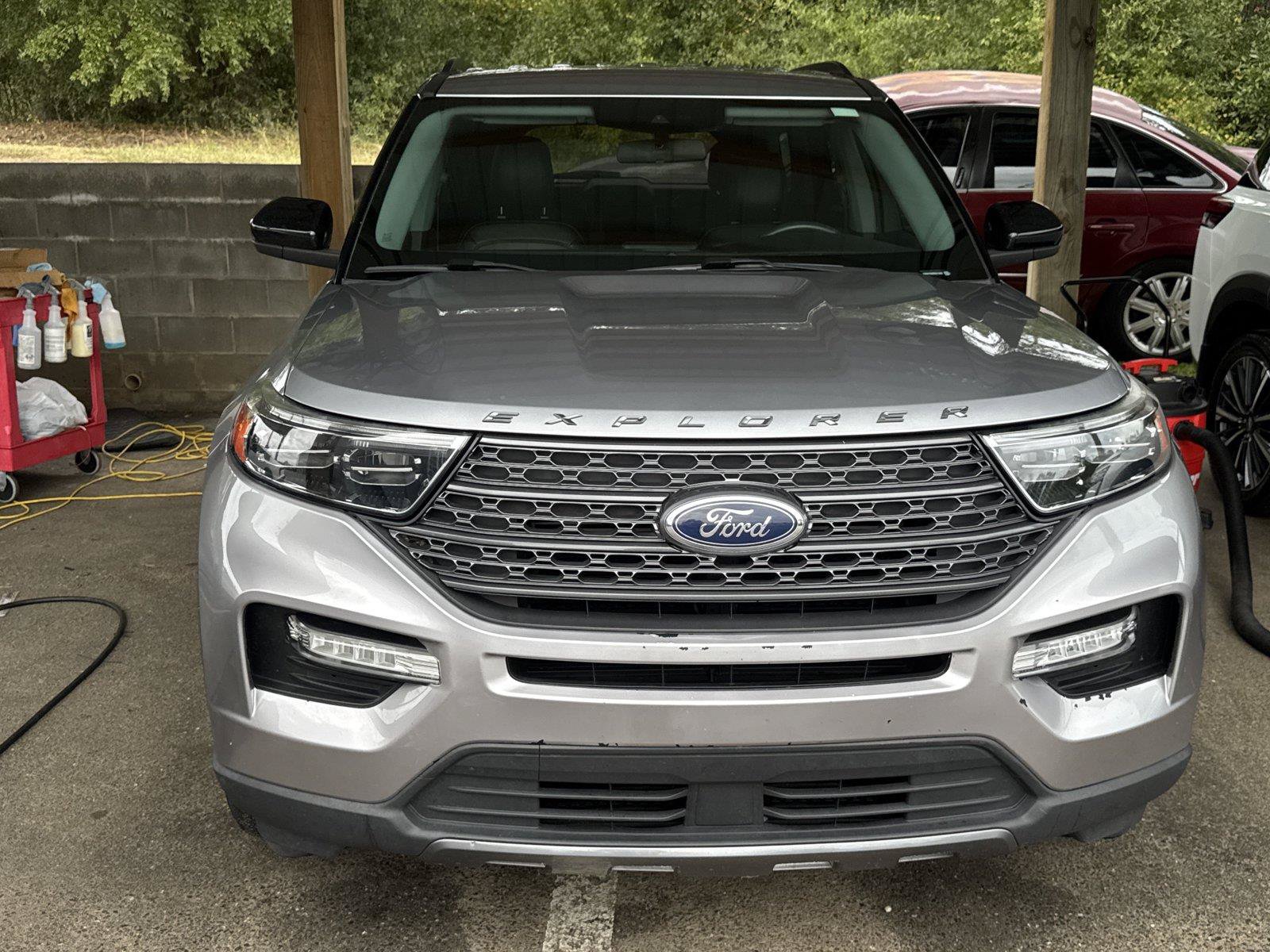 Used 2022 Ford Explorer XLT w/ Equipment Group 202A RWD image 3