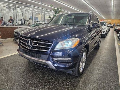 Used 2013 Mercedes-Benz ML 350 4MATIC image 2