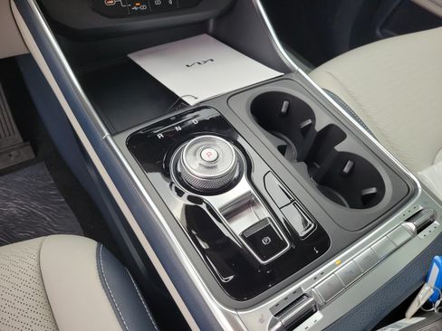 New 2027 Kia Carnival SX Prestige FWD image 22