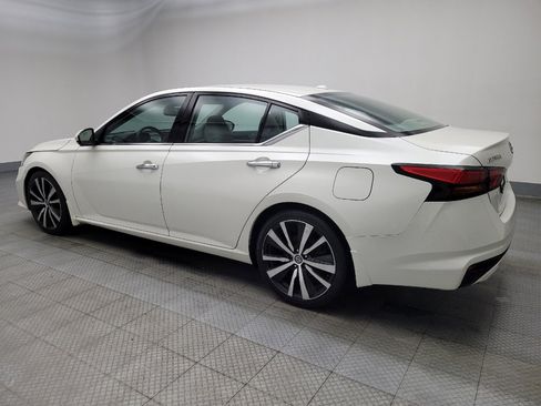 Used 2020 Nissan Altima 2.0 Platinum image 3