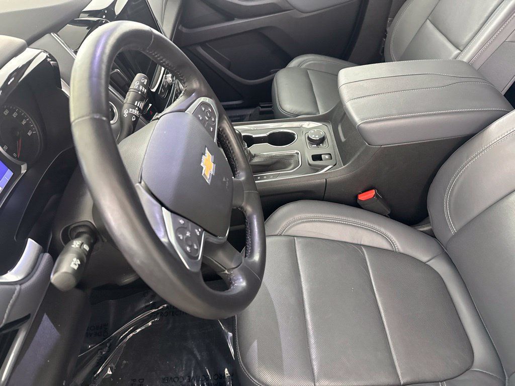 Used 2021 Chevrolet Traverse Premier AWD/4WD image 22
