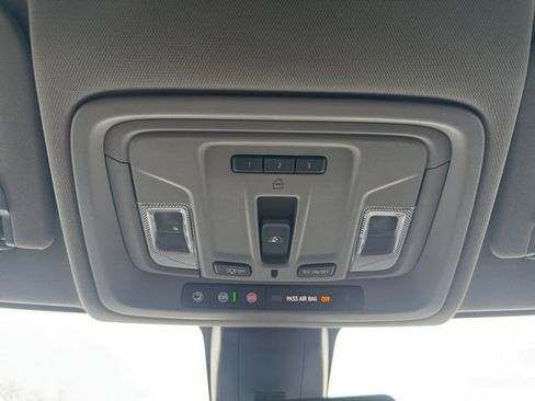 Used 2020 GMC Sierra 1500 SLT image 25