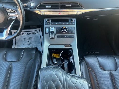 Used 2022 Hyundai Palisade Calligraphy image 11