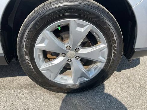 Used 2015 Subaru Forester 2.5i w/ Alloy Wheel Package AWD/4WD image 19