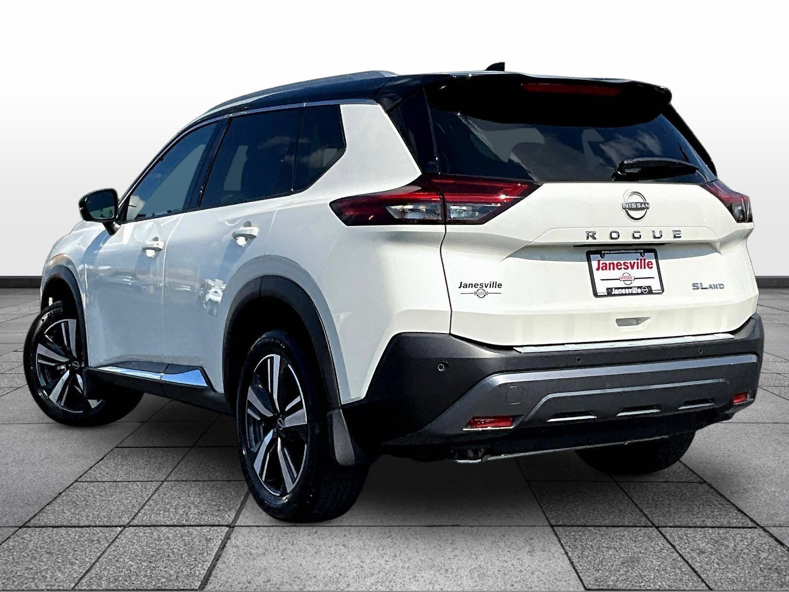 Certified 2023 Nissan Rogue SL AWD/4WD image 5