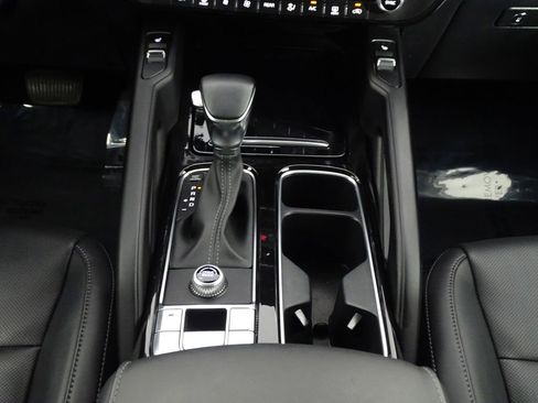 Used 2024 Kia Telluride S image 35