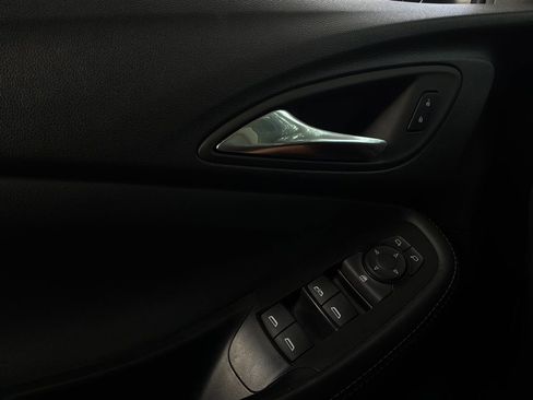Used 2025 Buick Encore GX Preferred FWD image 19