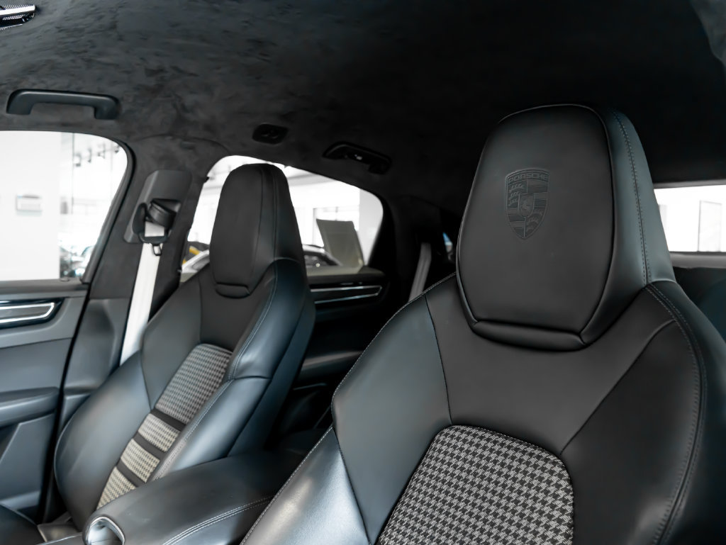 Certified 2021 Porsche Cayenne GTS AWD/4WD image 17