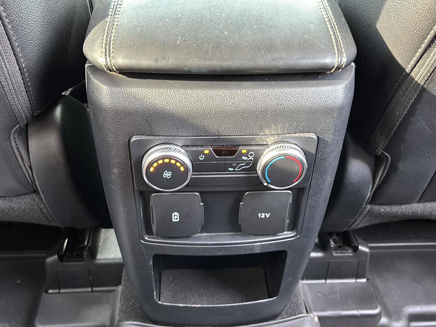 Used 2021 Ford Explorer XLT w/ Equipment Group 202A AWD/4WD image 74