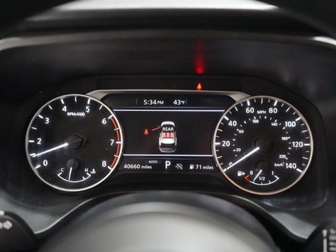 Used 2024 Nissan Rogue SV image 24